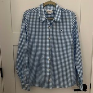 Vineyard vines button down shirt